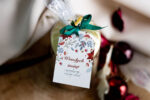 Podłużna świeca z personalizowaną świąteczną etykietą Inne produkty świąteczne wimpreze.pl 16