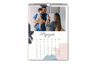 Kalendarz z Twoimi zdjęciami ścienny – wzór 19 Fotokalendarz - prezent na dzień kobiet wimpreze.pl